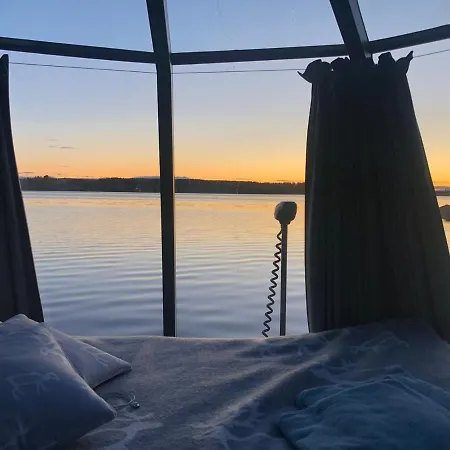 Laivamajoitukset Aurorahut Lasi-iglu Sotkamo